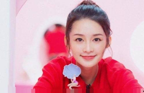 李沁爆料男朋友视频大全,甜蜜瞬间大盘点  第1张